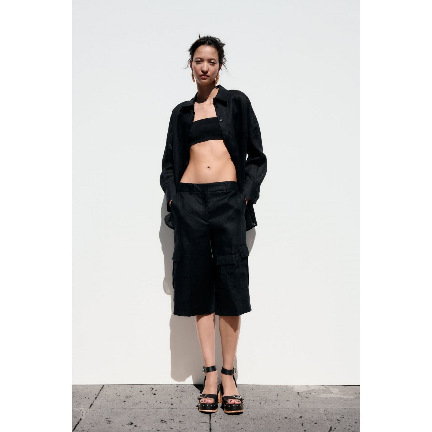 

100% LINEN CARGO BERMUDA SHORTS