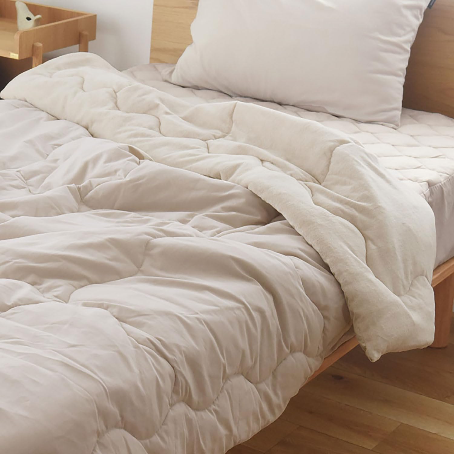 

Официальный Bon Moment: Тонкое летнее охлаждающее одеяло, Q-max0.356, Хлопок, Одностороннее/Двустороннее, 100% Хлопок (Песочно-бежевый, Одноместный)