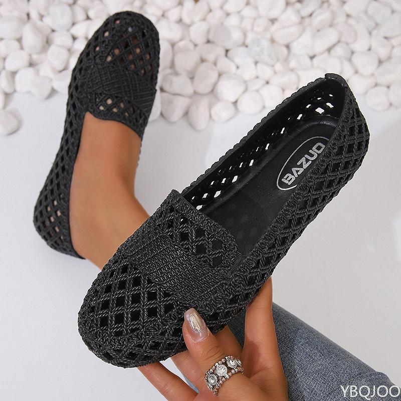 Fashion New Summer Hollow Mesh Shoes Fashion Comfortable Flats Outer Wear Nonslip Women's Sandals Casual Work Soft Soled Mom Shoes 2025