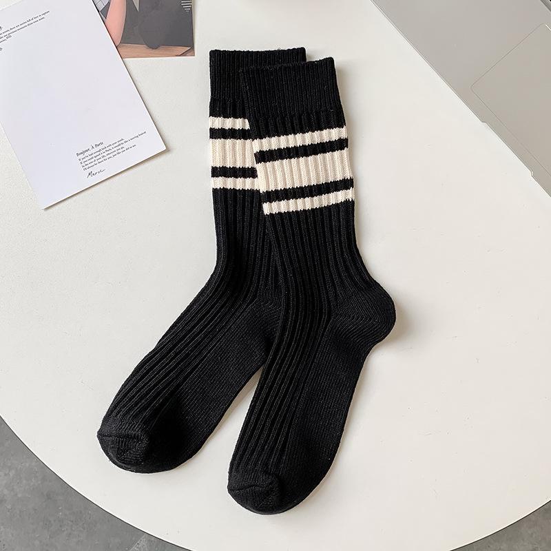 Zhuji Retro Black & White Striped Mid-Tube Socks for Men and Women - Thick Knit, Autumn/Winter Style