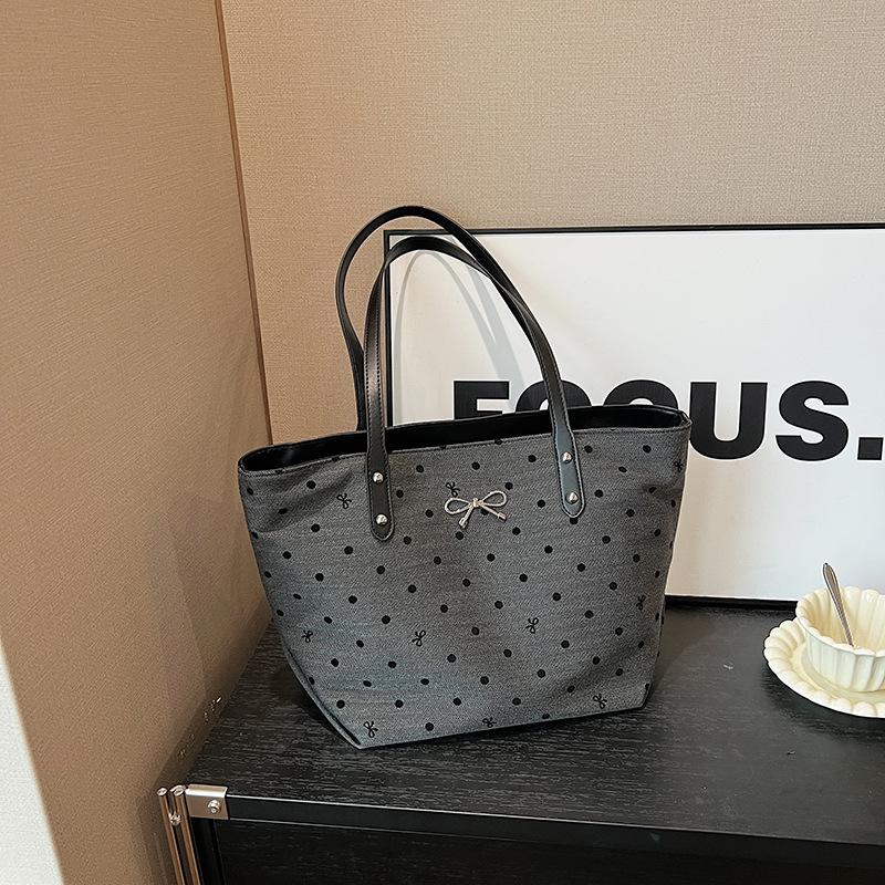 Bow Bag Women's New Casual Shoulder Bag Large Capacity Tote Bag Class Commuter Bag
