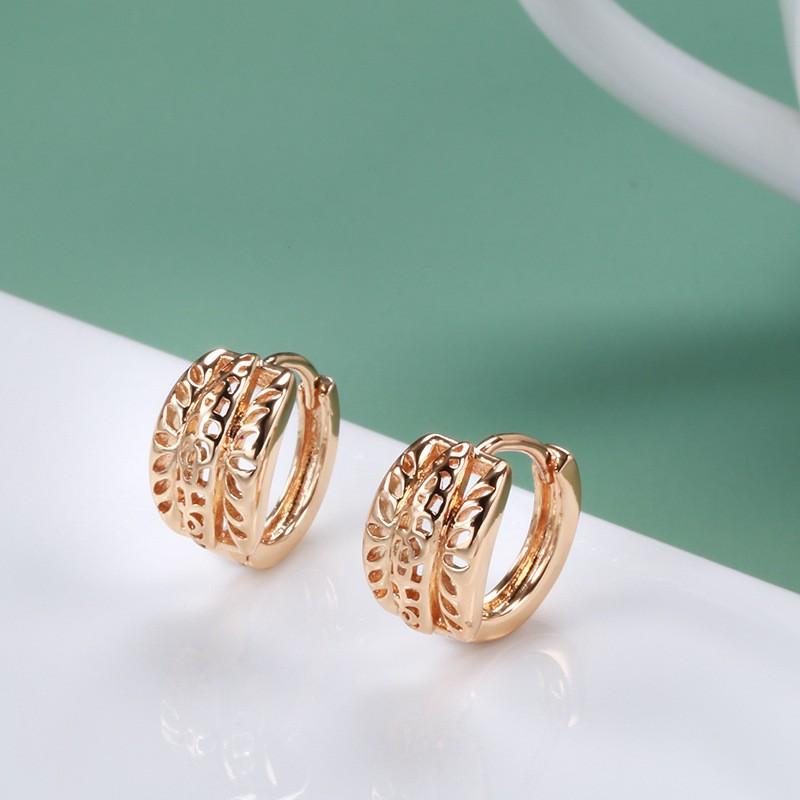 Stylish rose gold earrings, simple and personalized hollow flower earrings, ear buckles, accessories