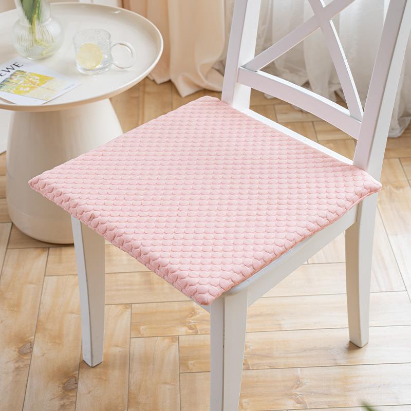 

40x40cm Summer New Ice Bean Cool Cushion Office Class Work Learning Long Sitting Chair Cool and Comfortable Office Chair Cushion 40x40cm розовый