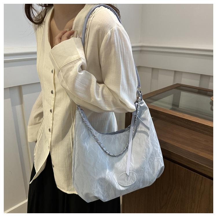 

Large capacity bag women 2025 new trendy Korean tote bag versatile shoulder messenger bag student class commuter bag синий