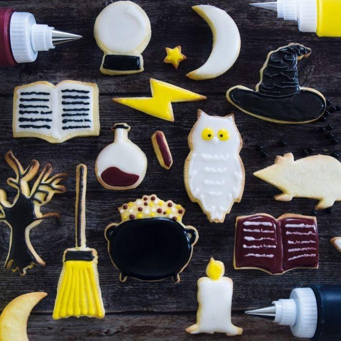 Cookie Cutter Plate - SCRAPCOOKING - 15 Cookies - Multi-wizard Shapes