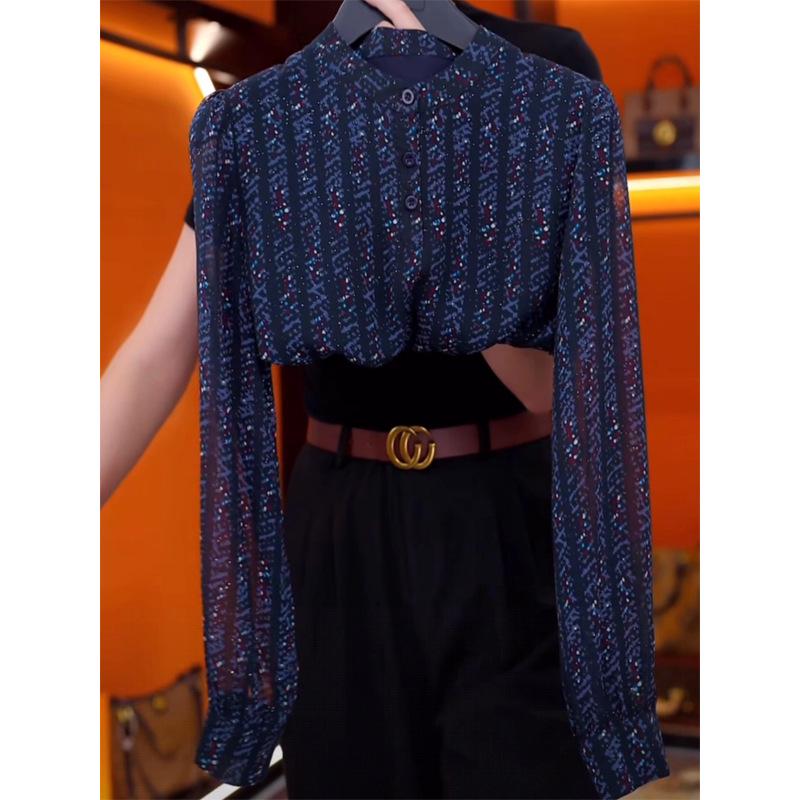 

Women s Elegant Slimming Blue Round-Neck Long-Sleeve Shirt - Versatile & Age-Reducing for Early Autumn Large