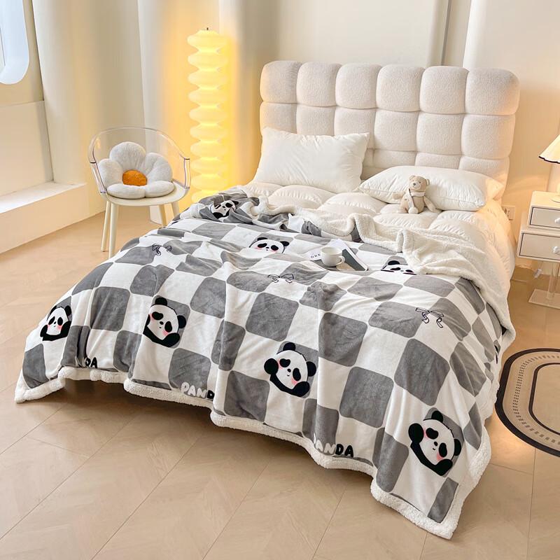 

LISM Lamb Fleece Coral Blanket