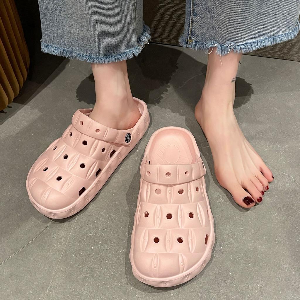 Baotou hole shoes female cute new non-slip summer wear breathable deodorant eva beach slippers