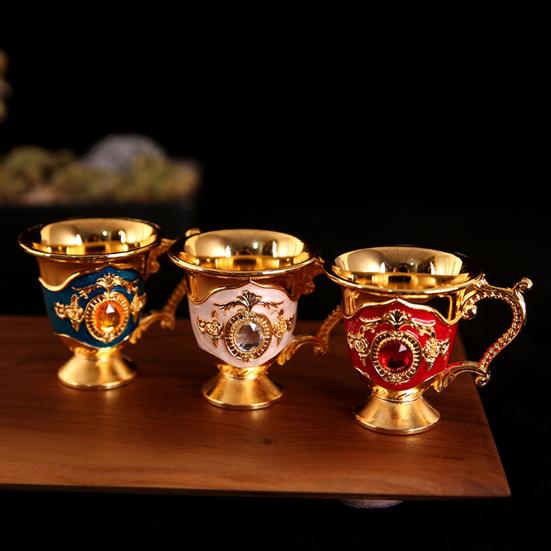 Visual Effect Beautiful Retro Teacup Style Zinc Alloy Mini Cup Exquisite Rhinestone Decor for Home Liquor