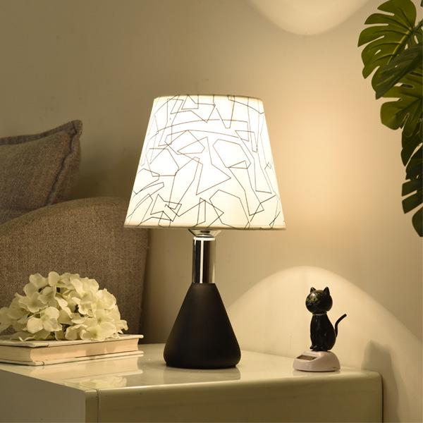 

Современная светодиодная диммируемая прикроватная и настольная лампа с защитой глаз и пультом дистанционного управления Dimmable Switch