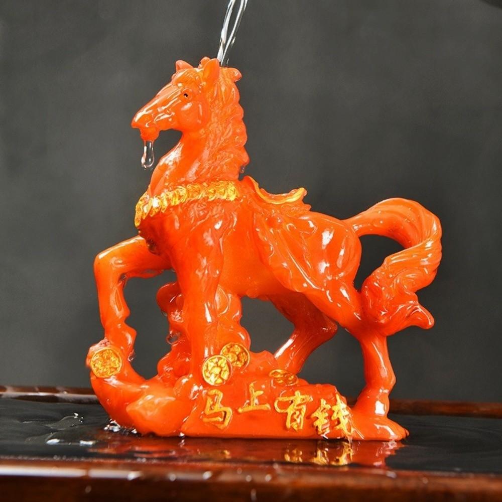 Pet da Tè Colorato che Cambia Colore Alte Temperature Simbolo del Denaro Base Resina Statua di Cavallo Stile Cinese 12cm Scultura Pet da Tè