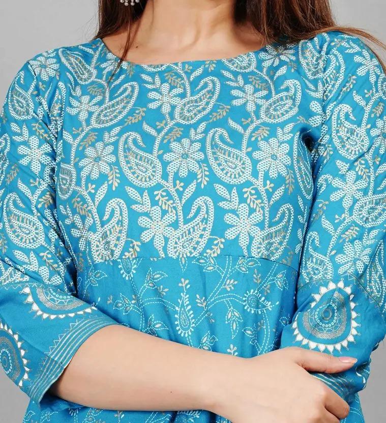 Bestickter Anarkali Kurta für Damen aus Viskose-Rayon (Hellblau)
