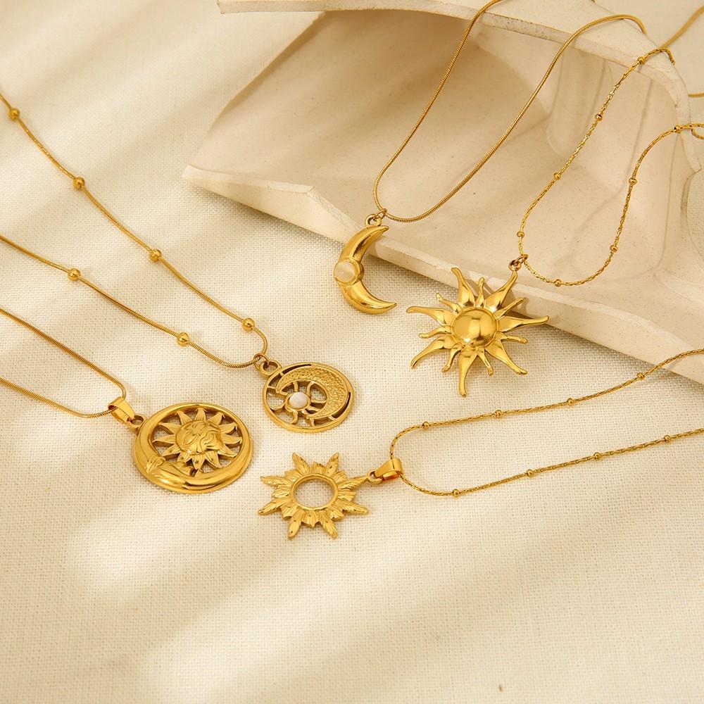 European and American retro moon sunflower pendant necklace stainless steel plated 18k gold jewelry accessories niche design
