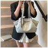 Large-capacity commuter underarm bag, simple, fashionable and versatile texture, premium women's shoulder bag.