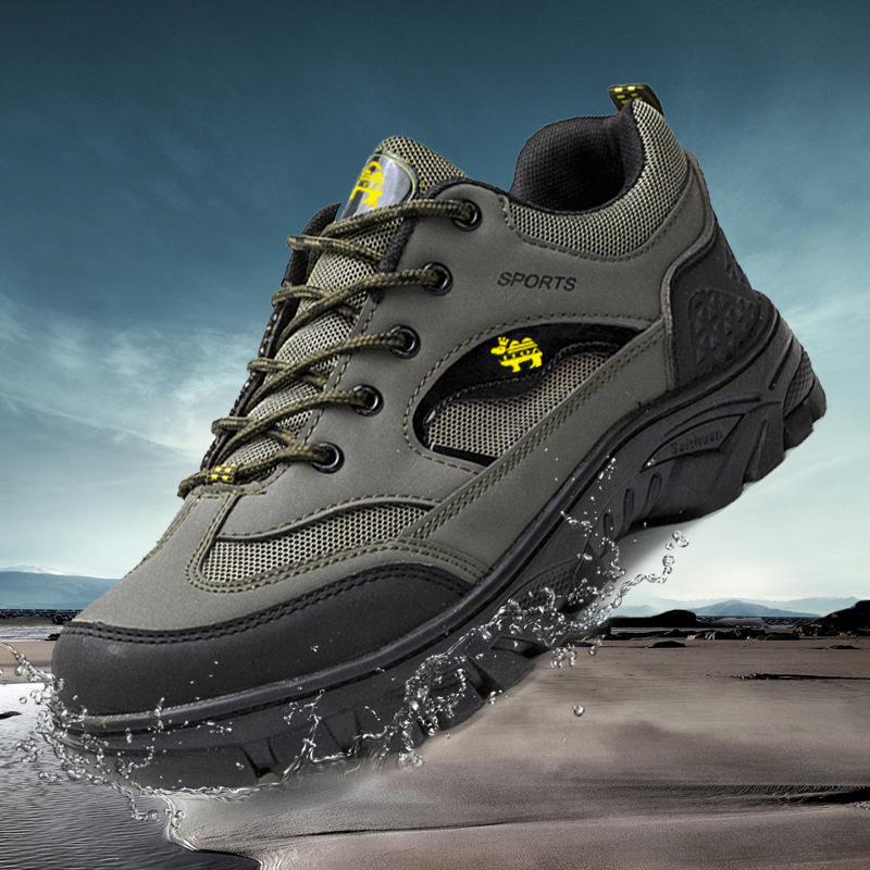 Men's Lightweight Breathable Hiking Shoes: Versatile Fashionable Outdoor Footwear for Autumn and Winter