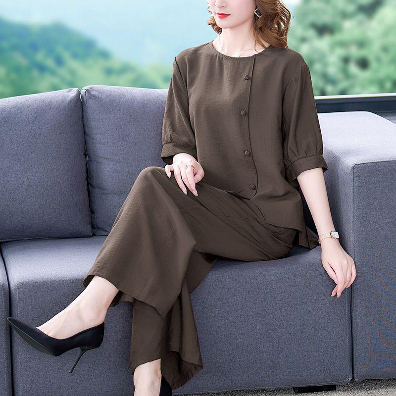 Mother's Summer 2026 Stylish Loose Fit Two-Piece: Short Sleeve, Casual, Slimming, Tummy Concealing for Middle-Aged Women