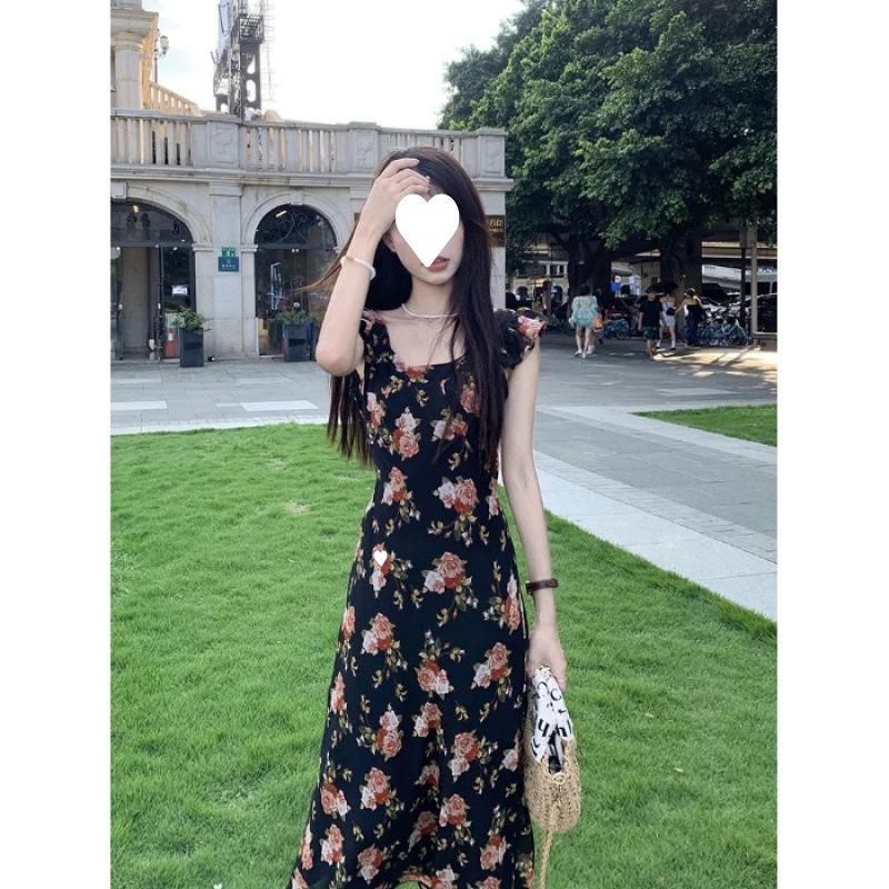 Retro floral dress women's summer new flying sleeves design feeling waist and thin A-shaped long dress