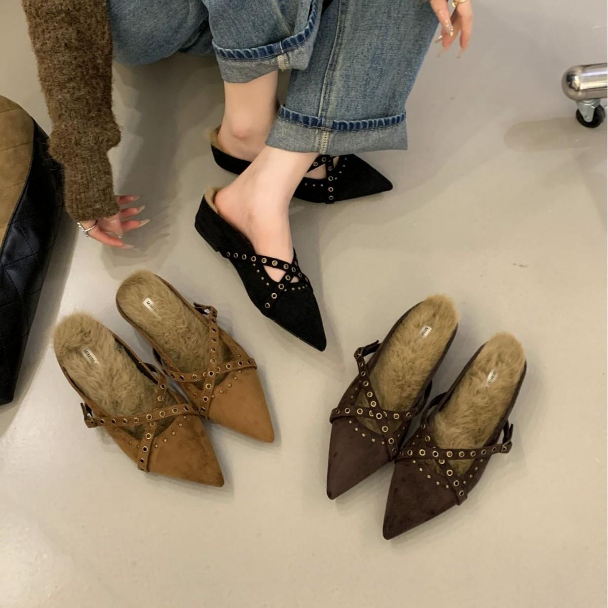 

2025 autumn and winter new pointed one-word strap wedge rabbit Mao Mao warm half-drag women s shoes 39 коричневый