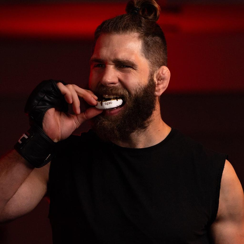 OPRO Sports Arts Martiaux Laboratoire Dentaire Jiu Fabriqué dans l'Équipé d'Ajustement Unique Boutique Officielle Protège-dents Blanc, Protège-dents, "Auto-Ajustable/Niveau Argent"