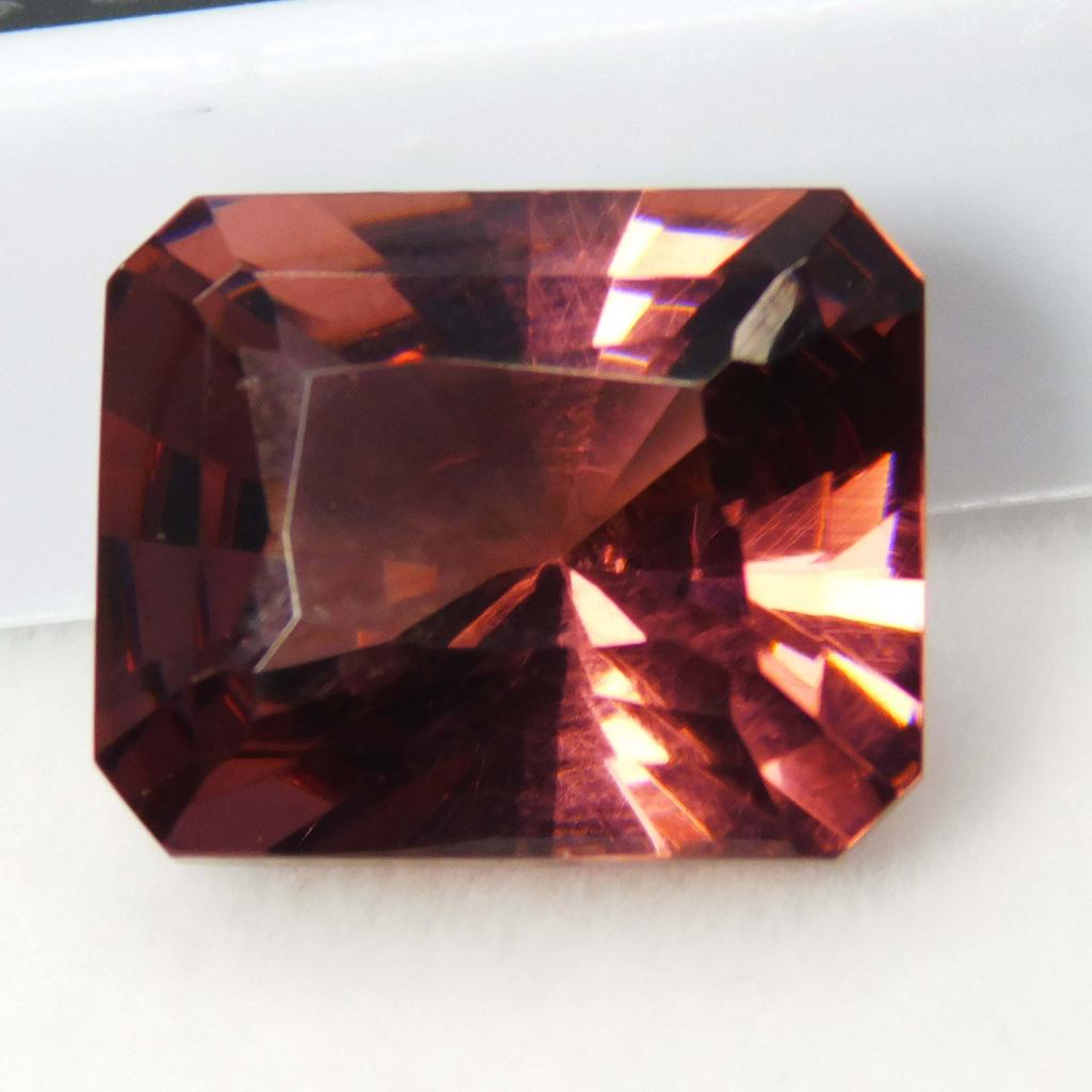 10 Karat Padparadscha Saphir Natürlicher Smaragdschliff Zertifizierter Schöner Edelstein