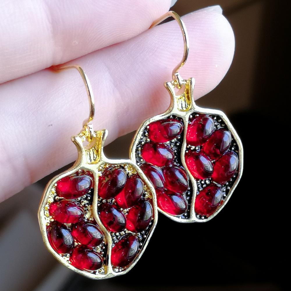 Boho Vintage Goudkleurige Fruit Granaatappel Druppel Oorbellen Voor Vrouwen Natuurlijke Rode Granaat Haak Oorbellen Bruiloftsband Sieraden Cadeaus