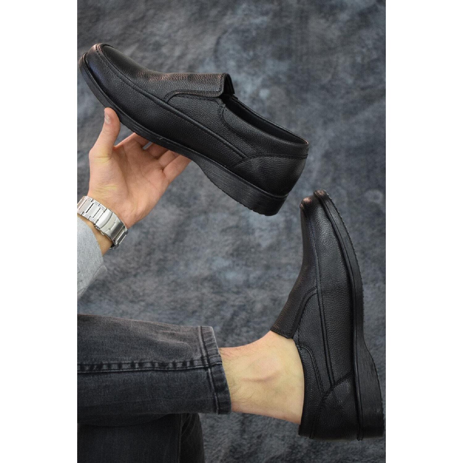 

Men s Black Shoes Faux Leather Dad Shoes Classic Modern Design 40 коричневий