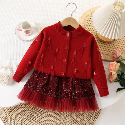Elegantes und süßes Set für Frühling und Herbst für mittlere und kleine Kinder, langärmeliger Pullover, Pullover + kurzer Rock, zweiteiliges Set