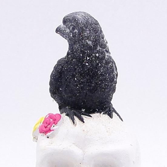 Halloween Birds Skull Ornament Gothic Eerie Skull Sculpture Festive Atmosphere Halloween Tabletop Decoration
