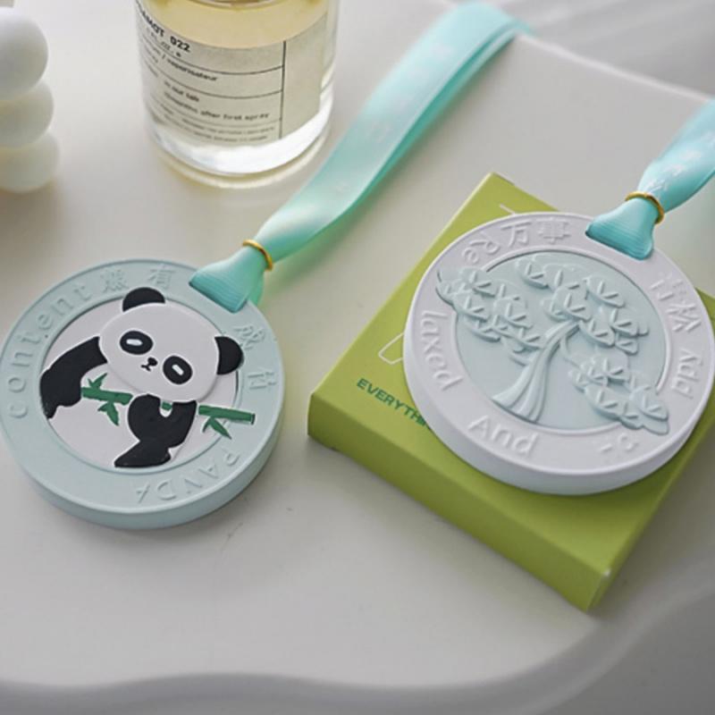 1pcPanda Aromatherapy Pendant Bamboo Leaf Cedar Fragrance Lasting Aromatherapy Gypsum Bathroom Bedroom Wardrobe Car Diffuse Soli