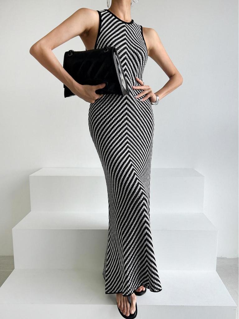 Patchwork Sleeveless Slim-Fit Knitted Dress
