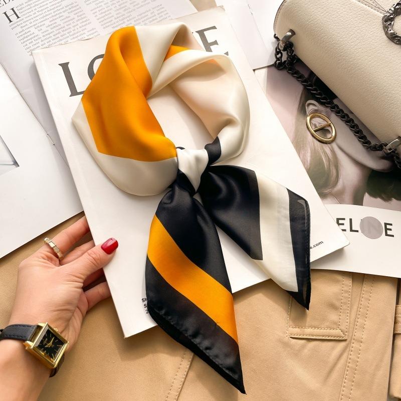 Zhang Ruonan silk scarf women's spring and summer new fashion retro accessories scarf neck high-end small square scarf