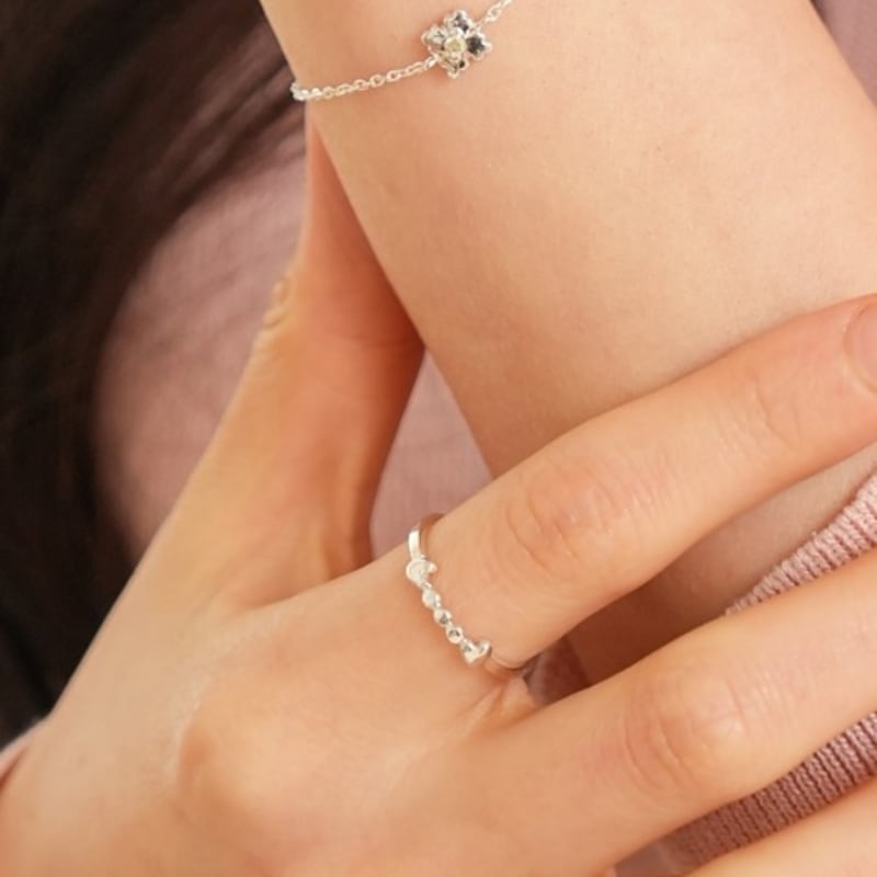 BELLOOGGI Little Heart Ball Chain Ring