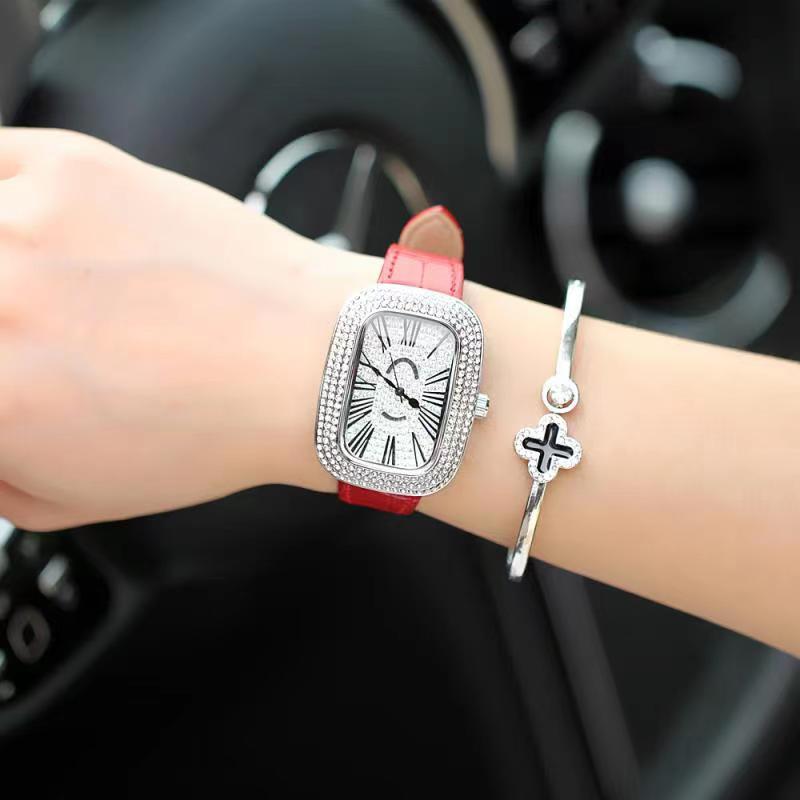 Ladies Full Diamond Fashion Retro Light Luxury Exquisite Versatile Leather Quartz Watch