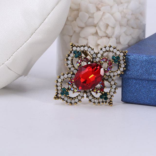 

Модная и изысканная брошь из высококачественного сплава со стразами, брошь для одежды знаменитостей высокого класса