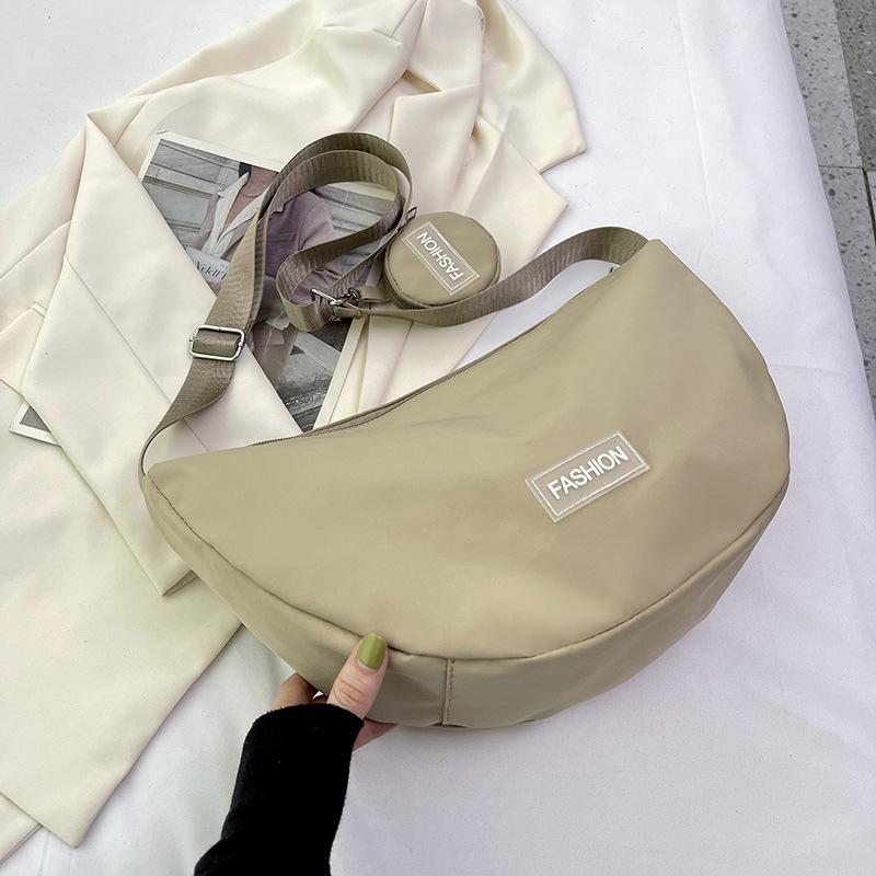 Nylon cloth large-capacity fashion casual bag 2025 summer new shoulder messenger bag simple dumpling bag