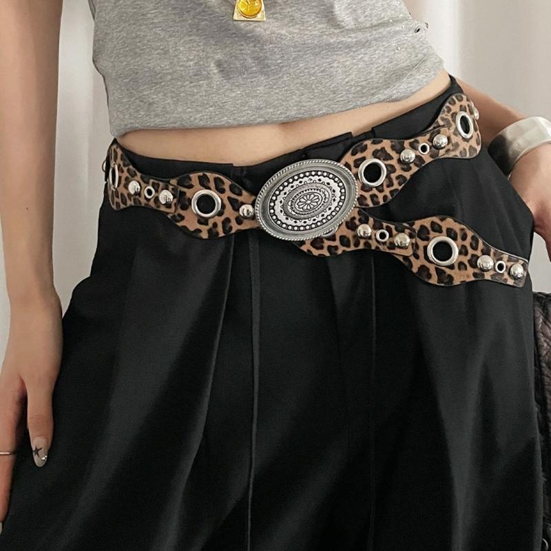 Retro Cowgirl Belt with Studded Detail Adjustable Western Design Sash PU Leather Waist Strap for Women Casual Outfits