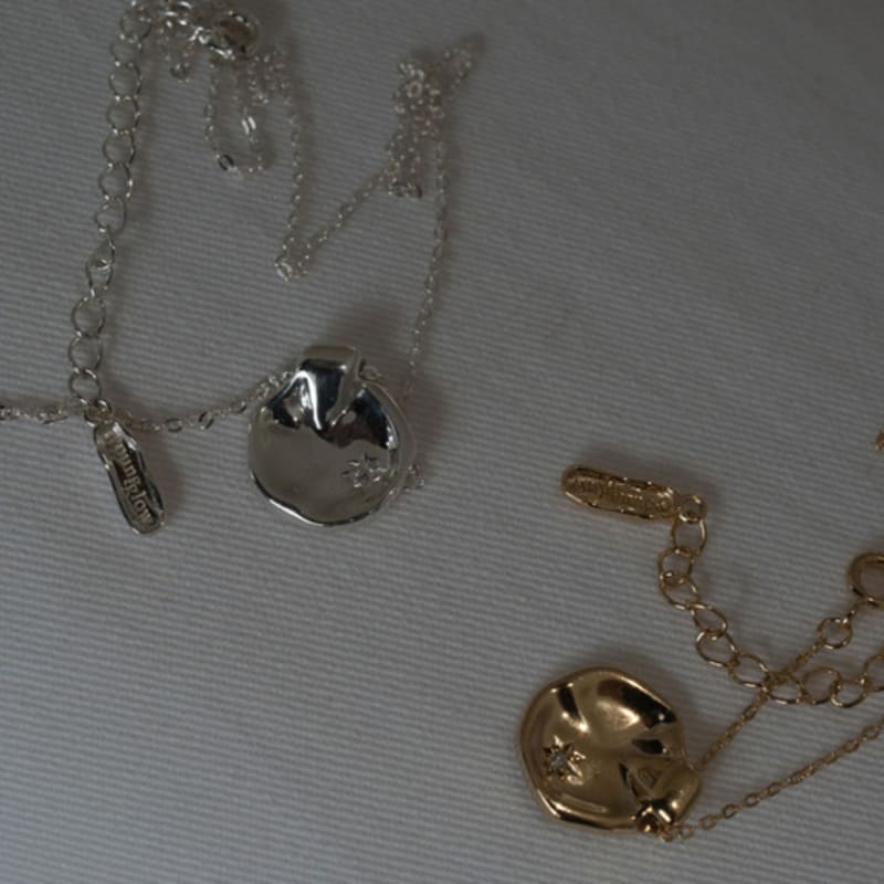 Youngglow Silver925 Flat Sparkle Pendant Necklace (2color)