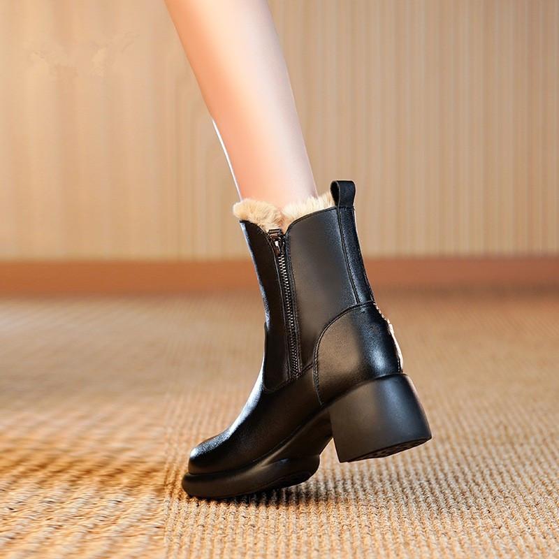 Women's Winter Faux Fur Lined Snow Boots Outdoor Anti-Slip Faux Leather Boots Casual Warm Plush Lined Mid-Calf Booties With Thick Sole for Female