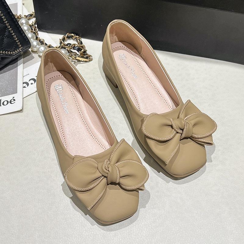 Bow shallow mouth Doudou shoes women's 2025 new spring and autumn season one pedal soft sole soft leather with skirt single shoes ladyshoes