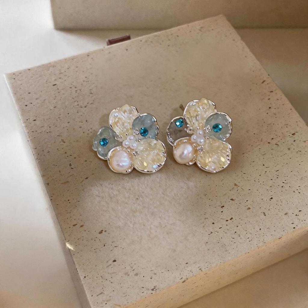 Silver Needle Zircon Pearl Crystal Flower Stud Earrings - Exquisite Light Luxury Jewelry