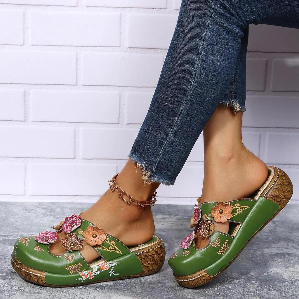 Fashion 2025 Retro Plum Blossom Baotou Slippers Women's New Fashion Totem Thick Sole Anti Slip Sandals Outdoor Beach Flat Casual Shoes