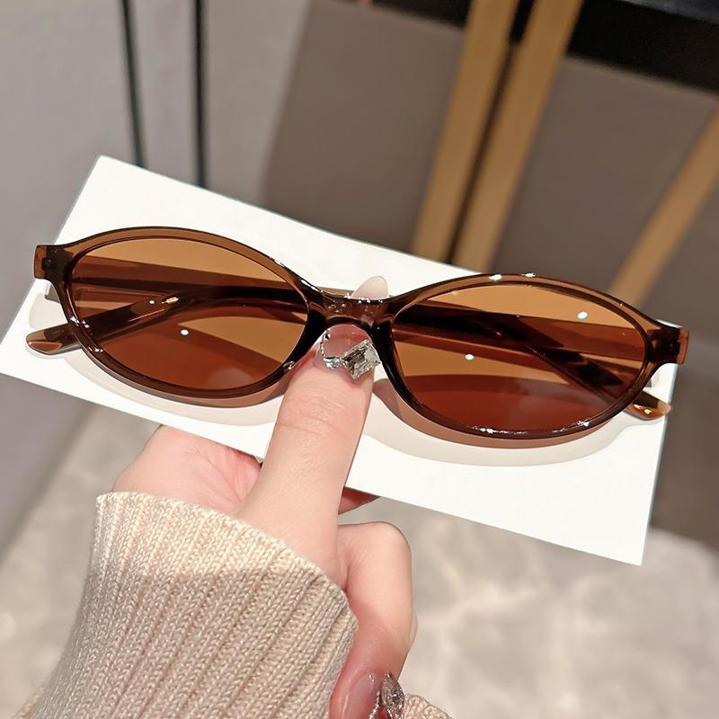 

Женские овальные очки в стиле ретро, модный аксессуар для уличной фотографии, для пеших прогулок и повседневной одежды