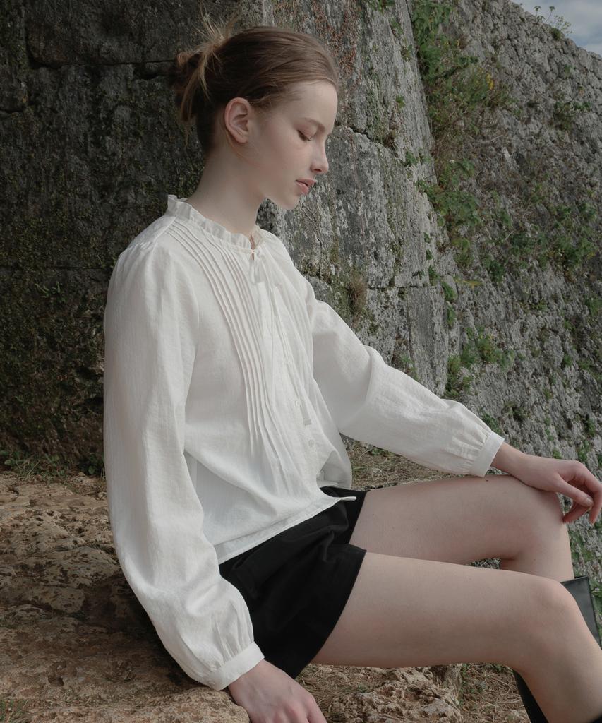 DEHEVE Ribbon Ruffle Blouse [Ivory]