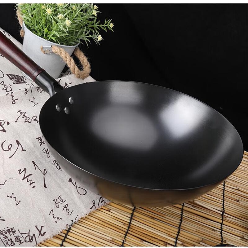 Wutuo 34cm Refined Iron Round Bottom Wok with Lid and Spatula