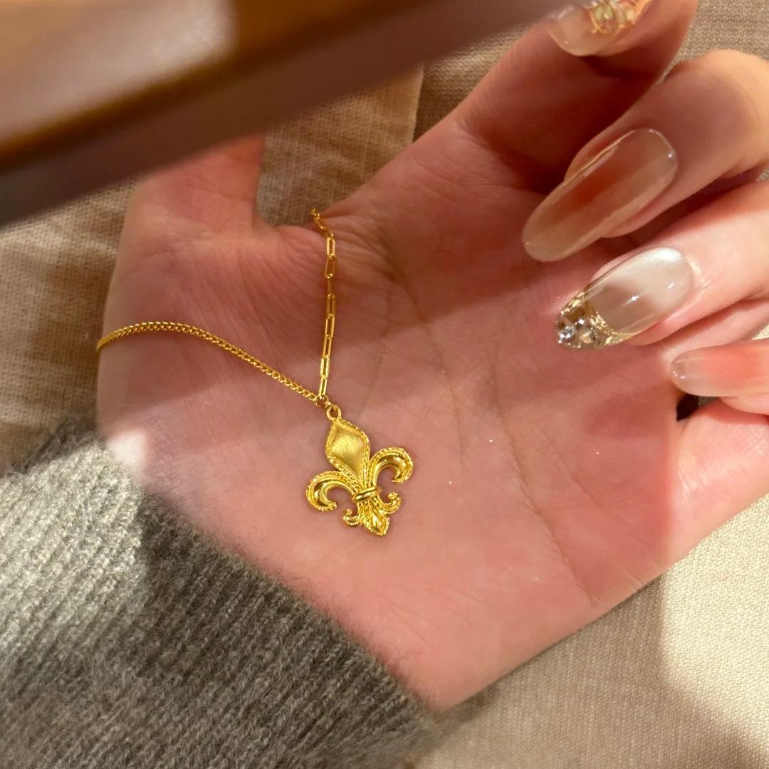 Французское ретро Высококачественное матовое ирисовое ожерелье Легкая роскошь Цветок Ab Цепочка на ключицы Темперамент Универсальный кулон