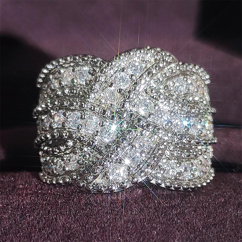 Elegant Zircon Ring with Color-Preserving Finish – Exquisite European and American Style R5624