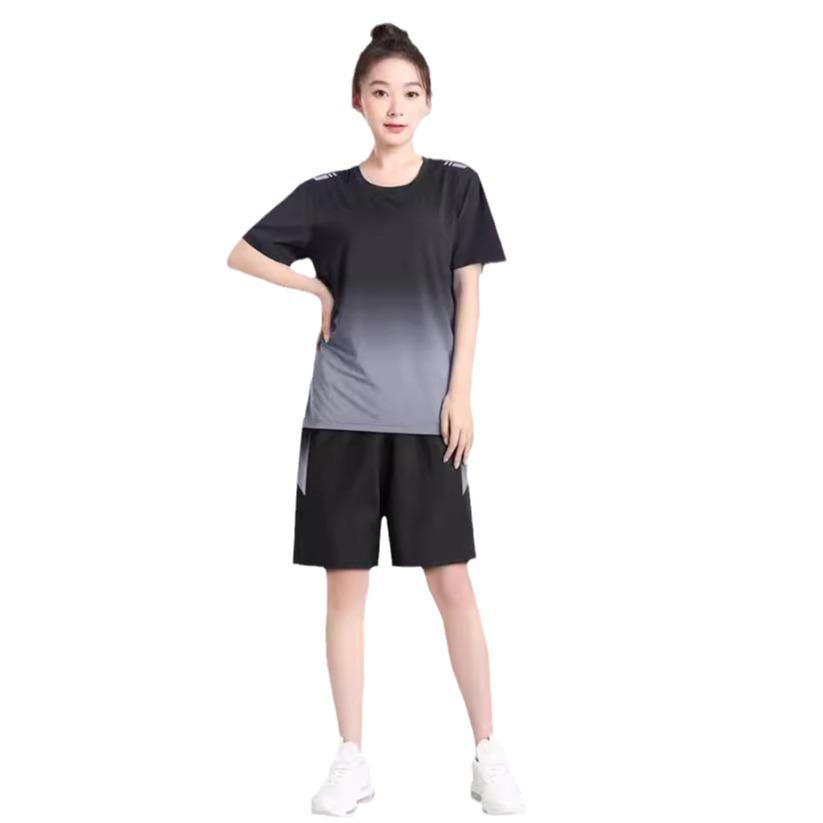 Women's Quick-Dry Ice Silk Fitness T-Shirt for Summer - Short Sleeve Top for Basketball and Running.