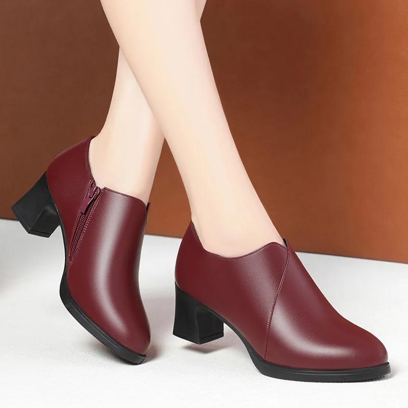 

5.5cm Comfortable Deep Mouth Soft Leather Shoes Women s Pumps 2025 Spring Black Block Heels Shoes for Office Mom Dance Model 35 бордовий
