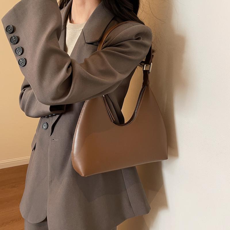 Stylish Underarm Shoulder Bag Ladies PU Leather Solid Color Underarm Vagabond Purse and Handbag