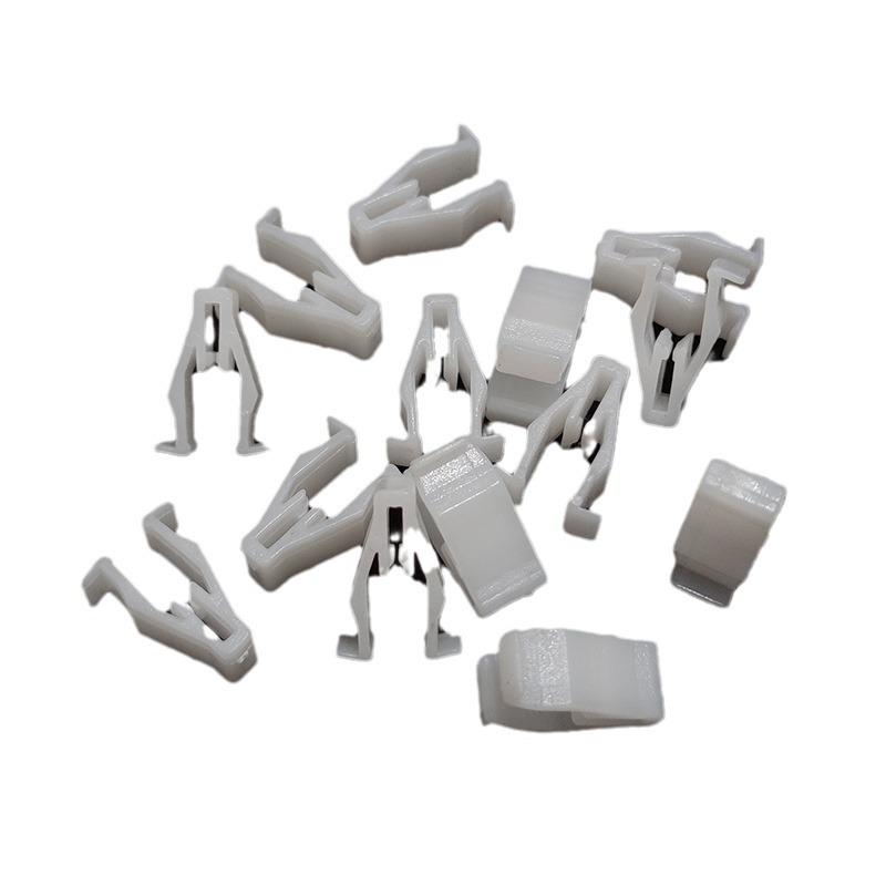Mitsubishi & Mazda Dashboard Retaining Clip MQ907568
